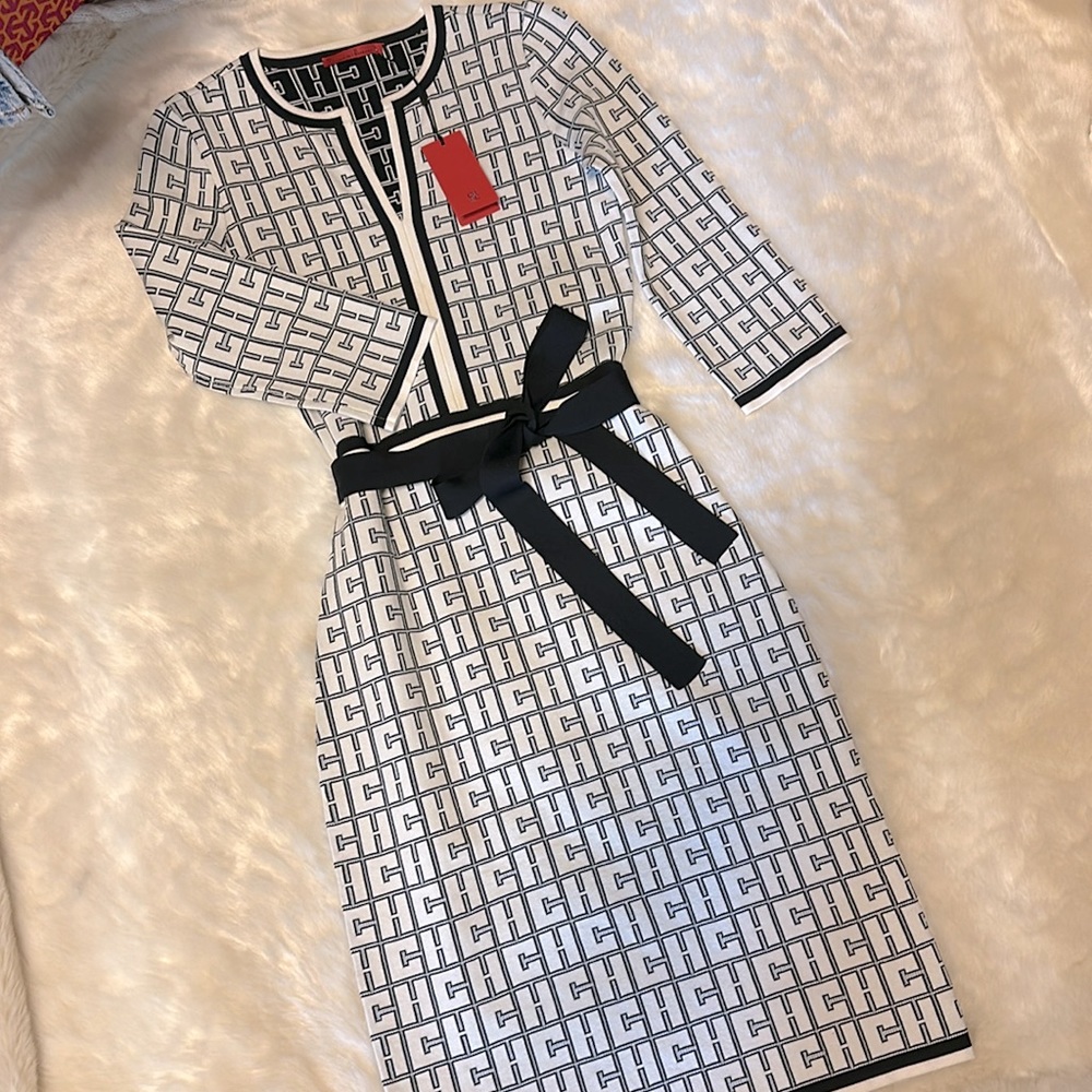 Carolina Herrera Dress - Picture 5 of 13